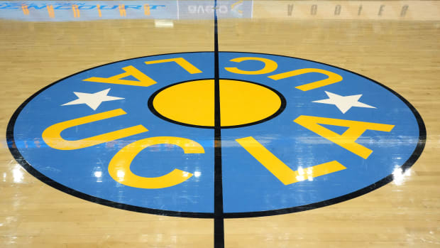 ucla logo full screen